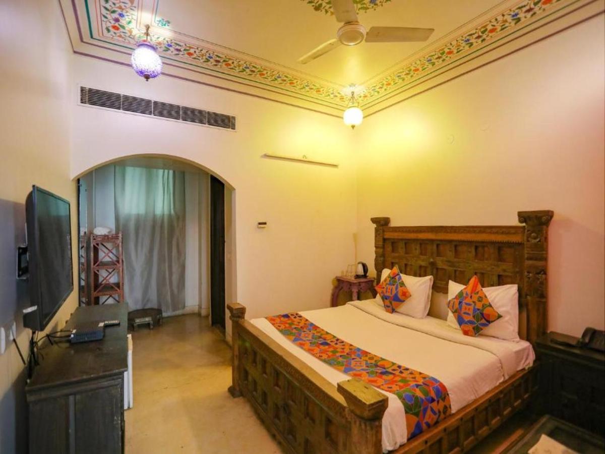 Jyoti Mahal - 05 Mins From Railway Station